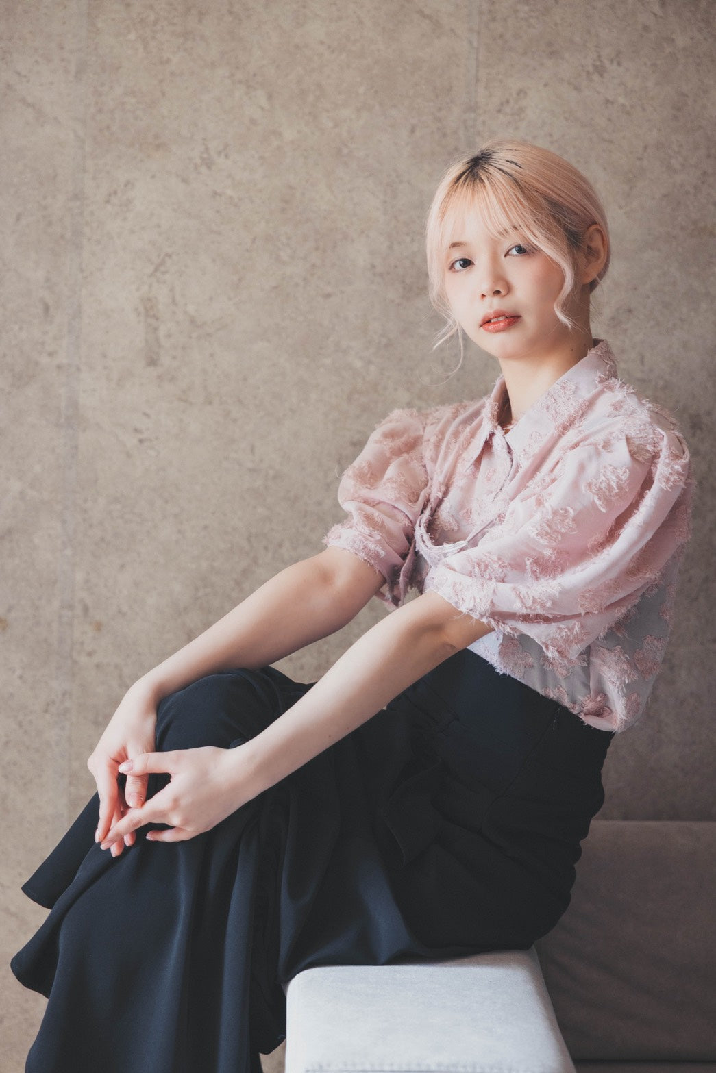 DIGMAJE FRONT BELT BLOUSE