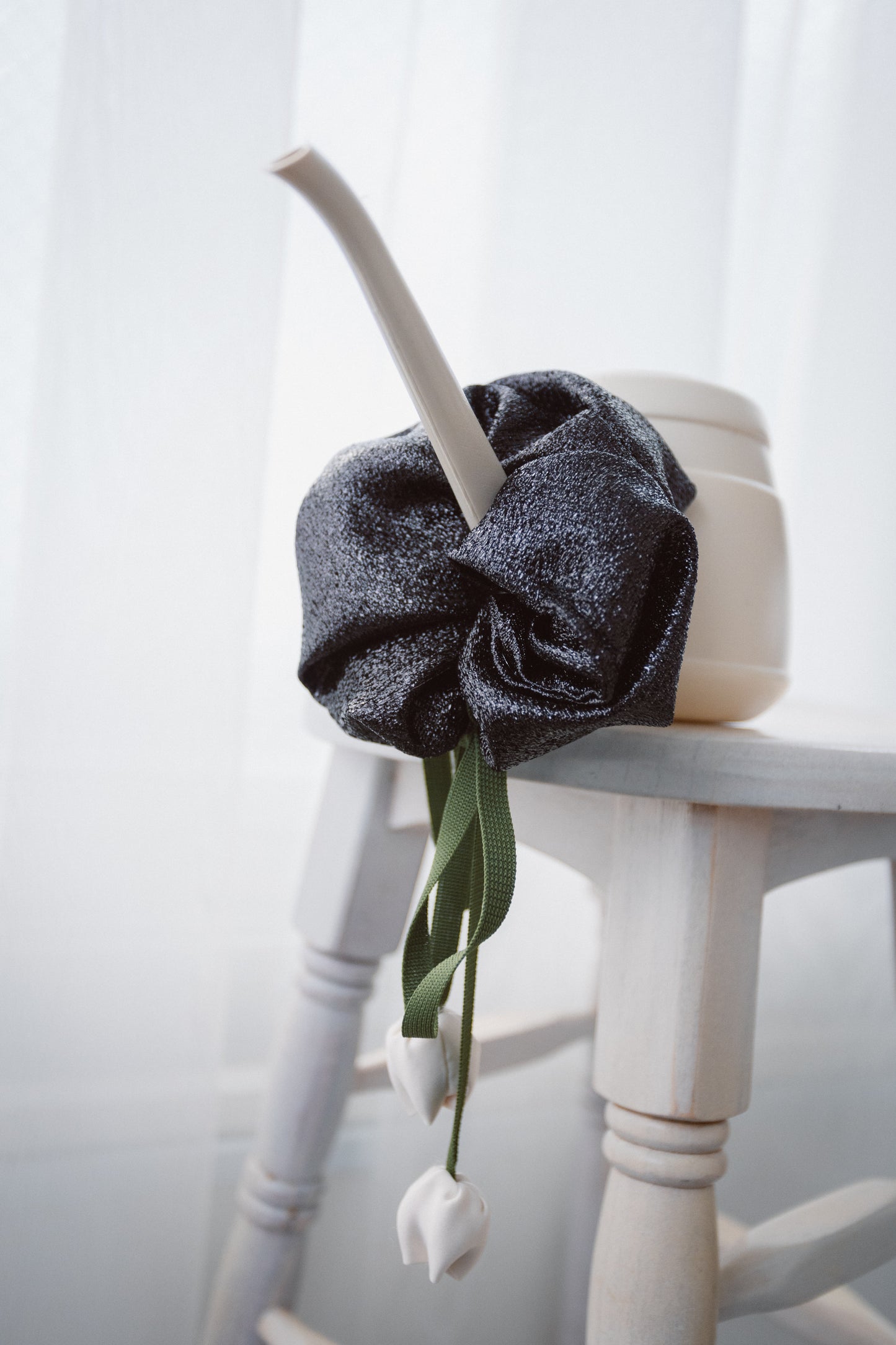 DIGMAJE TULIP SCRUNCHIE