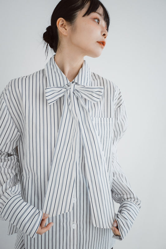 DIGMAJE STRIPE TIE BLOUSE