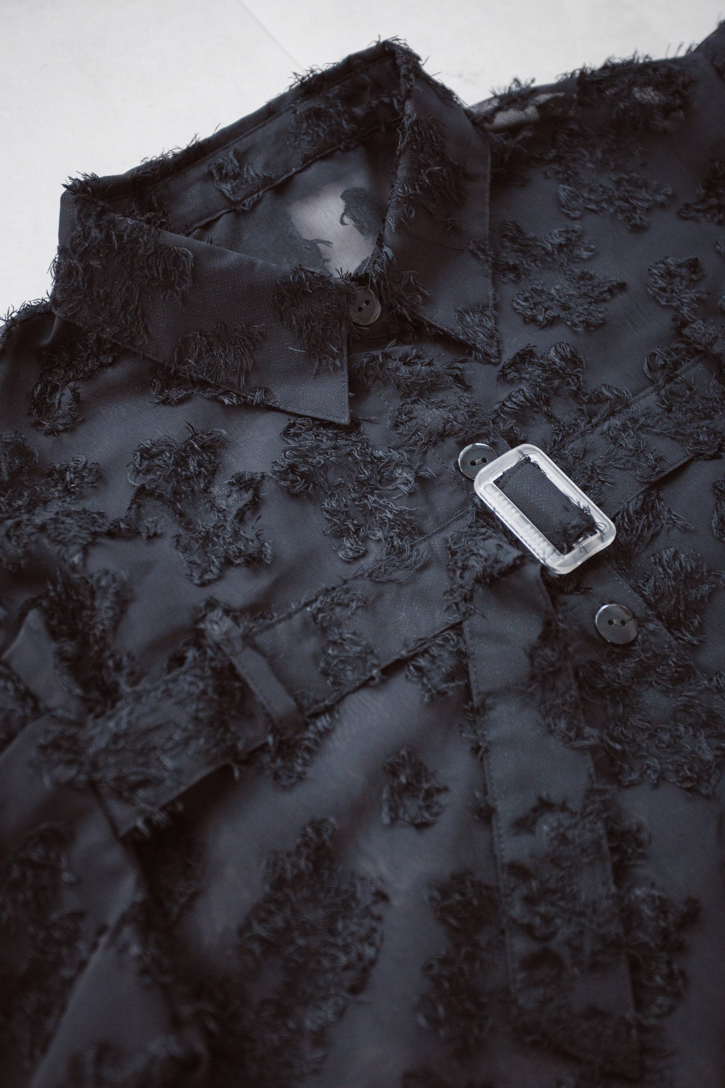 DIGMAJE FRONT BELT BLOUSE