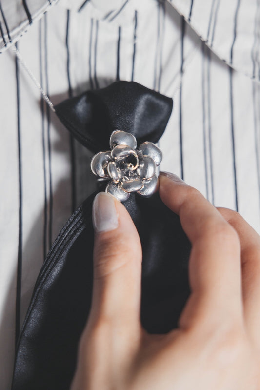 DIGMAJE FLOWER NECKTIE