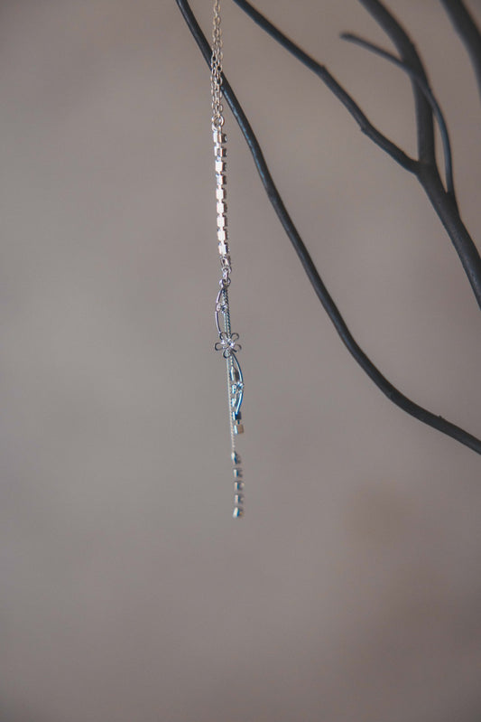 DIGMAJE  FLOWER NECKLACE