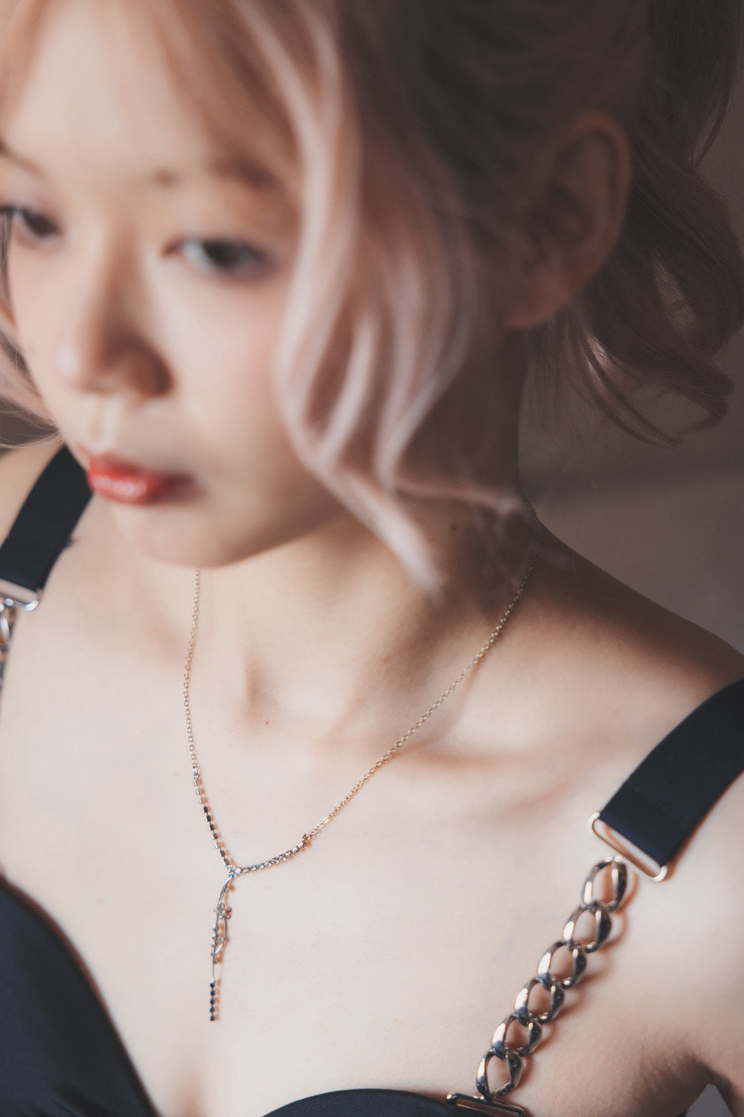 DIGMAJE  FLOWER NECKLACE